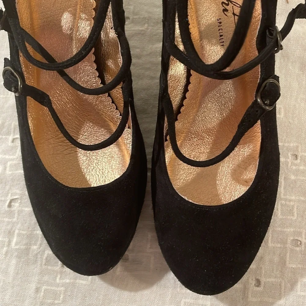 Miss Albright by Anthropology Niza Black Wedge Mary Jane 3 Strap Shoes